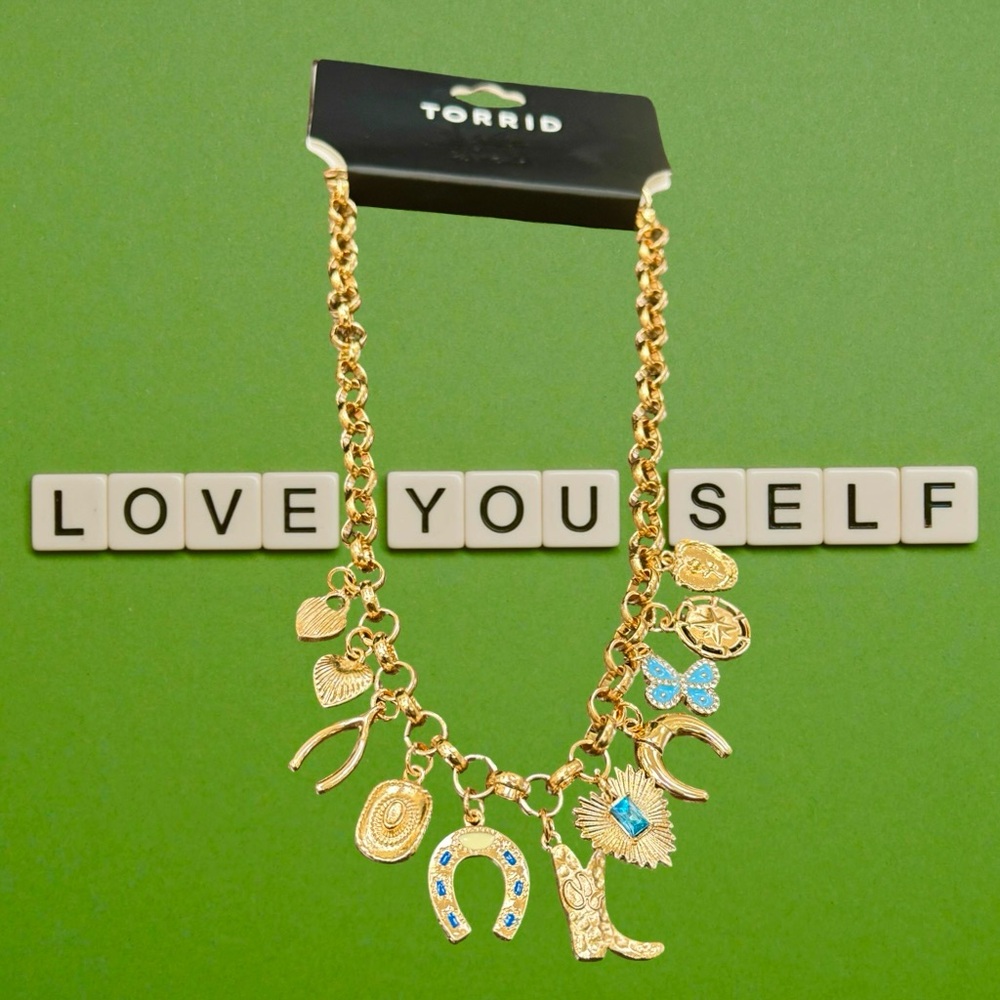 Beautiful Charm Necklace - Picture 2 of 5